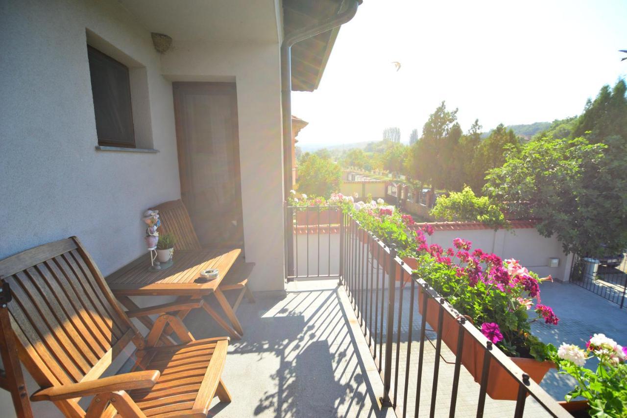 Katerina Guest House Kocherinovo Exterior foto